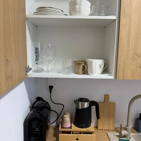 Apartment Affordable And Practical Apartment, By Downtown Cb
