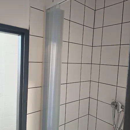 Affordable And Practical Apartment, By Downtown Cb Apartment