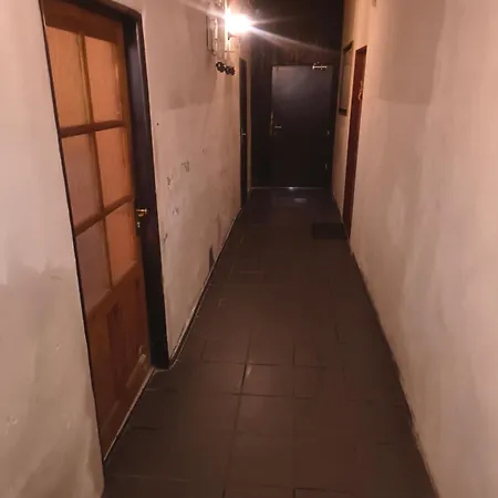 Apartment Affordable And Practical Apartment, By Downtown Cb *